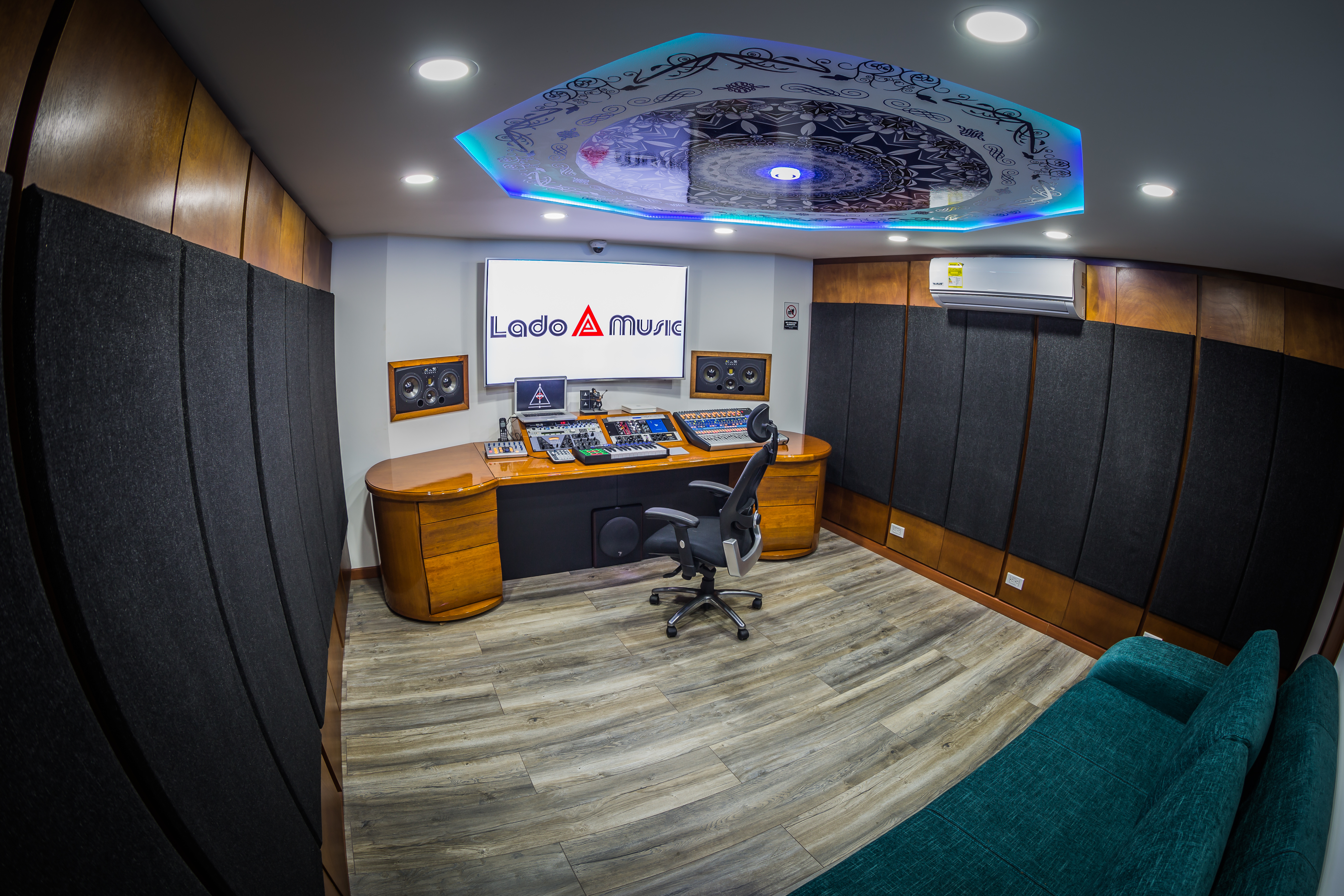 Foto de la sala de mezcla 1